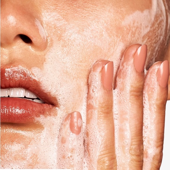 Kate Somerville exfolikate cleanser - Picture 5 of 5